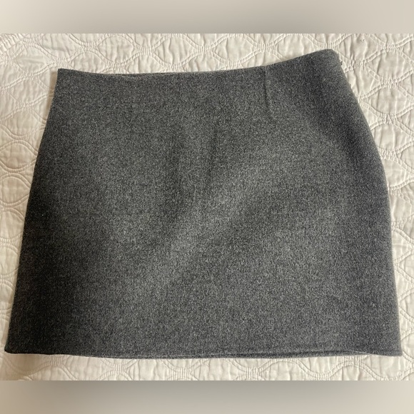 THEORY- grey wool pencil skirt - Picture 1 of 3